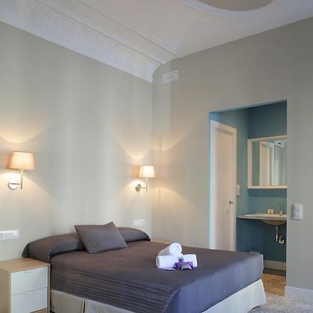Hostal Medea Barcelona Værelse billede