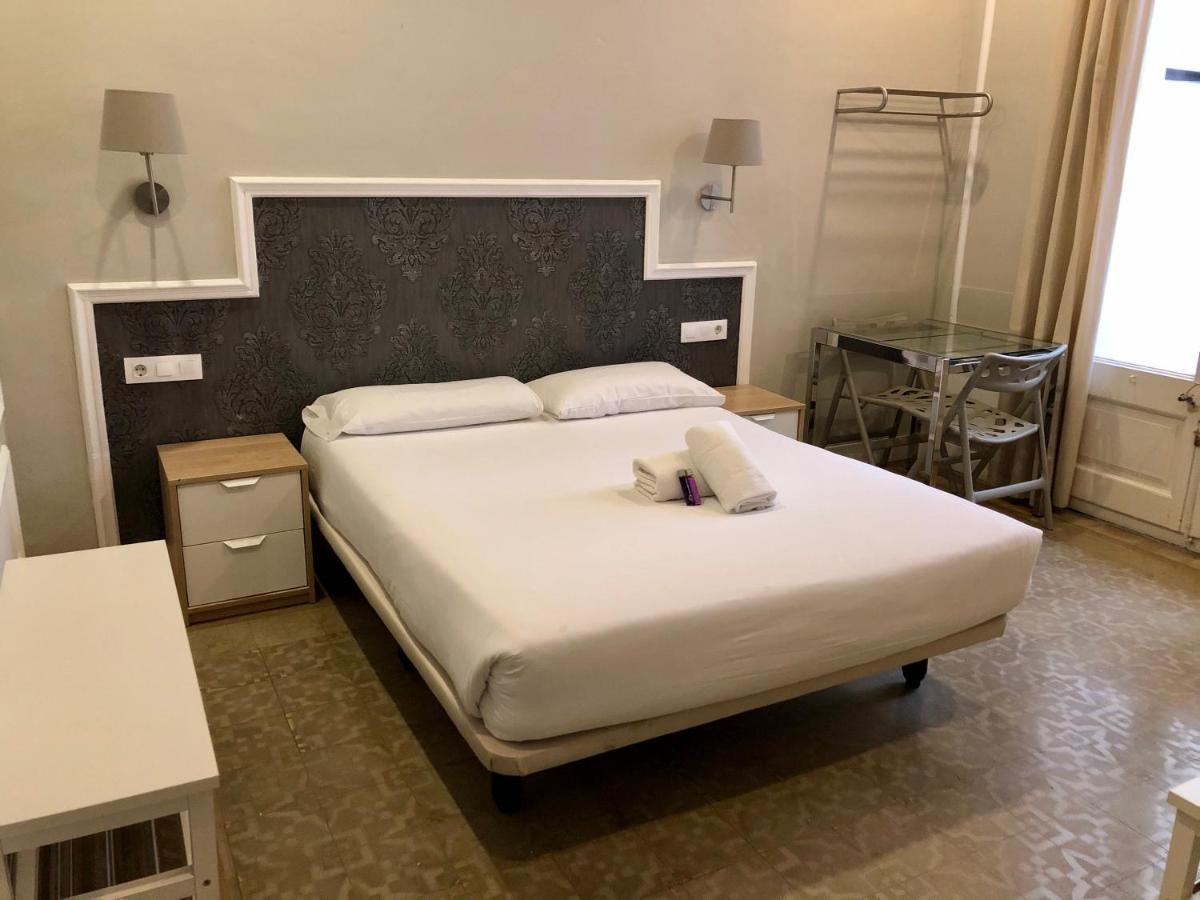 Hostal Medea Barcelona Eksteriør billede