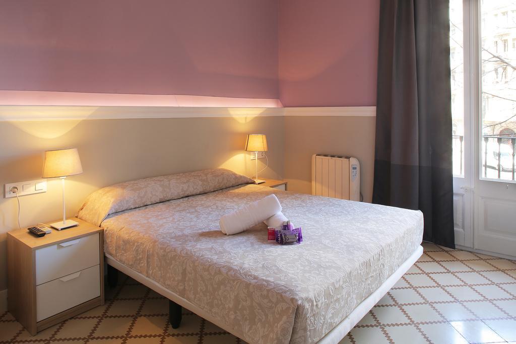 Hostal Medea Barcelona Værelse billede